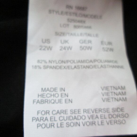 NWT Swim Solutions Plus Women's Thigh Minimizer Swim Skirt Black 22W - Picture 7 of 8